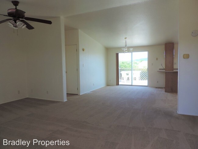 Building Photo - 4 br, 2 bath House - 2079 Mountain View Rd