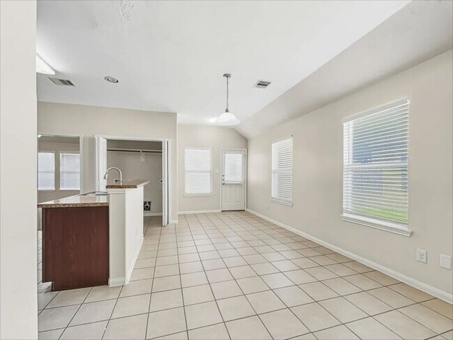 Foto del edificio - 5927 Deep South Dr