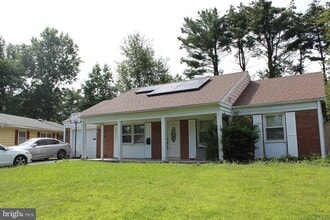 Building Photo - 34 Garrison Cir