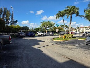 Building Photo - 1176 NW 124 Pl
