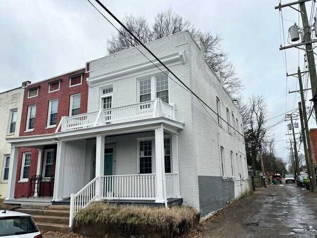 Building Photo - 110 S Belmont Ave