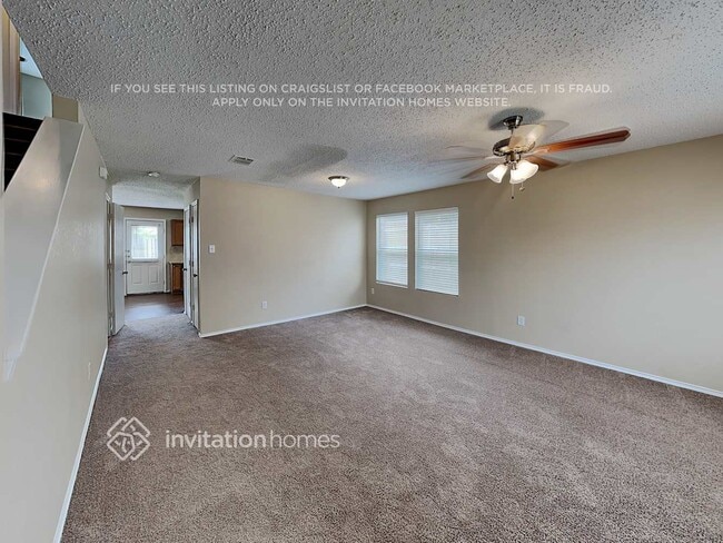 Building Photo - 3015 Cesareo Dr
