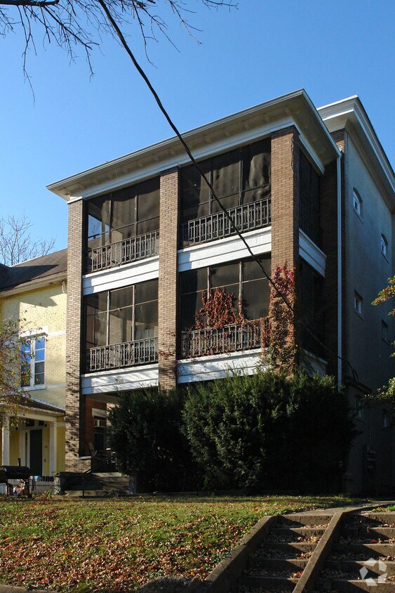 926 Cherokee Rd, Louisville, KY 40204 Apartments in Louisville, KY