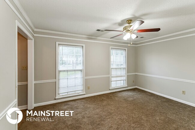 Foto del edificio - 6849 Stone Gap Cove