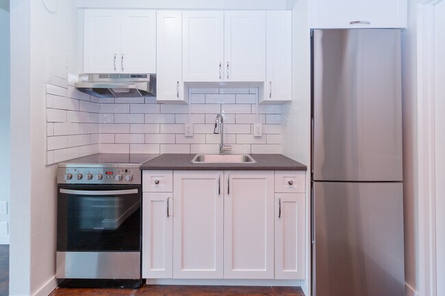 Photo du bâtiment - 309 - 357 Millstone Ave, 631 - 669 Rosehill Street