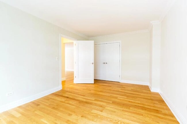 Foto del edificio - 45 Park Ave