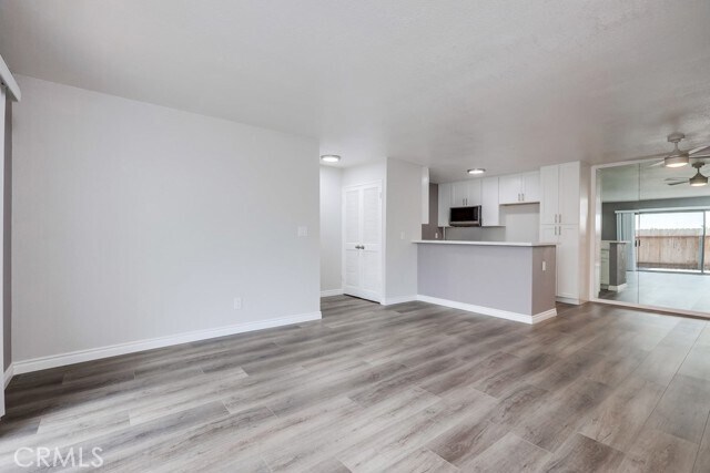 Building Photo - 2511 W Sunflower Ave