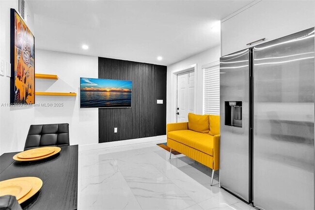 Foto del edificio - 923 NW 110th St