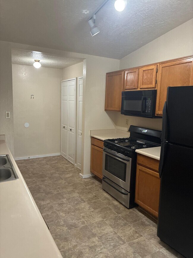 Foto del edificio - 5432 Pepperwood Ct NW
