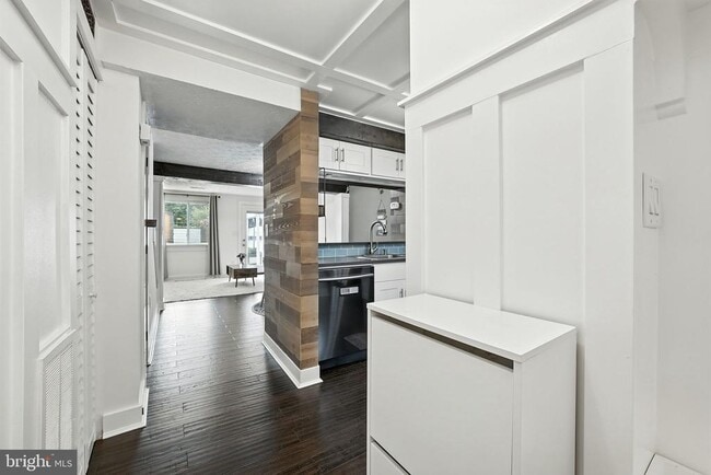 Building Photo - 8747 Susquehanna St