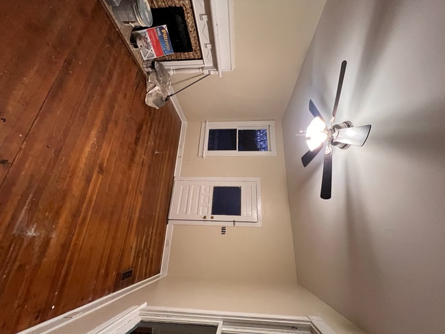 Foto del edificio - 1152 W High St