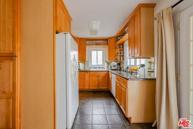 Foto del edificio - 1203 S Rimpau Blvd