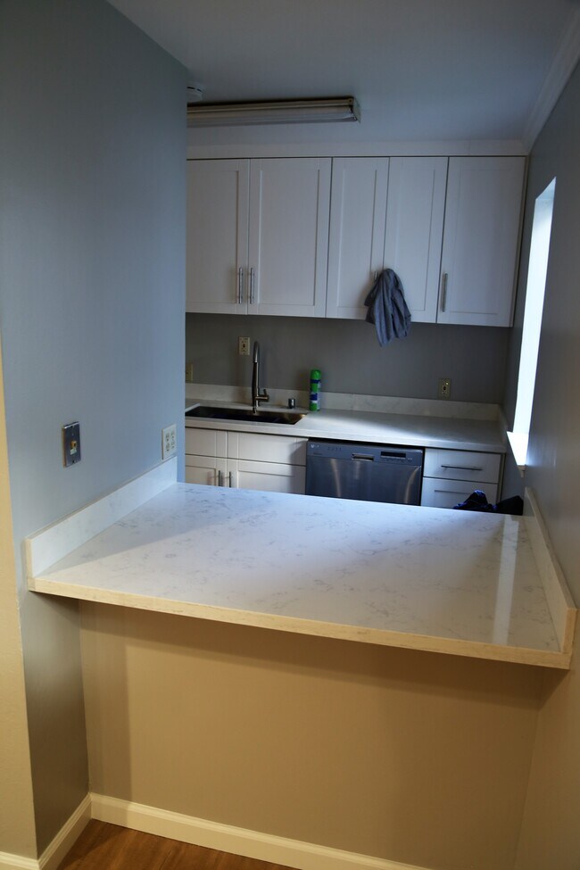 Building Photo - 970 Kiely Blvd