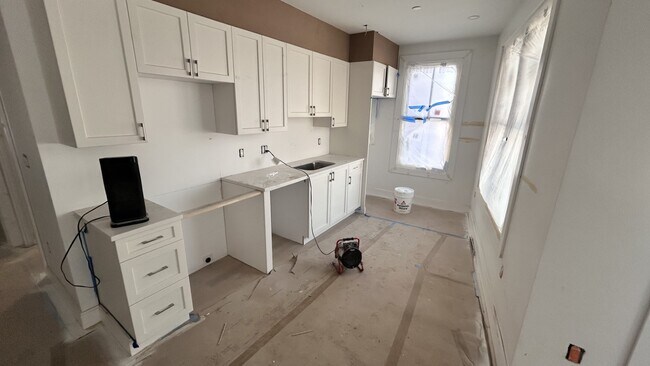 Building Photo - 36 Colborne Rd