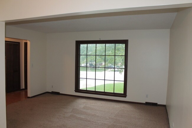 Building Photo - 1711 S Taylor Ct