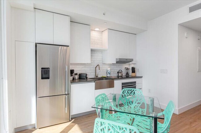Foto del edificio - 460 NE 5th St