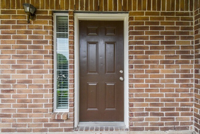 Foto del edificio - 19826 Twisted Creek Dr