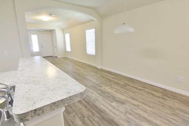 Building Photo - 24131 Avogadro Dr