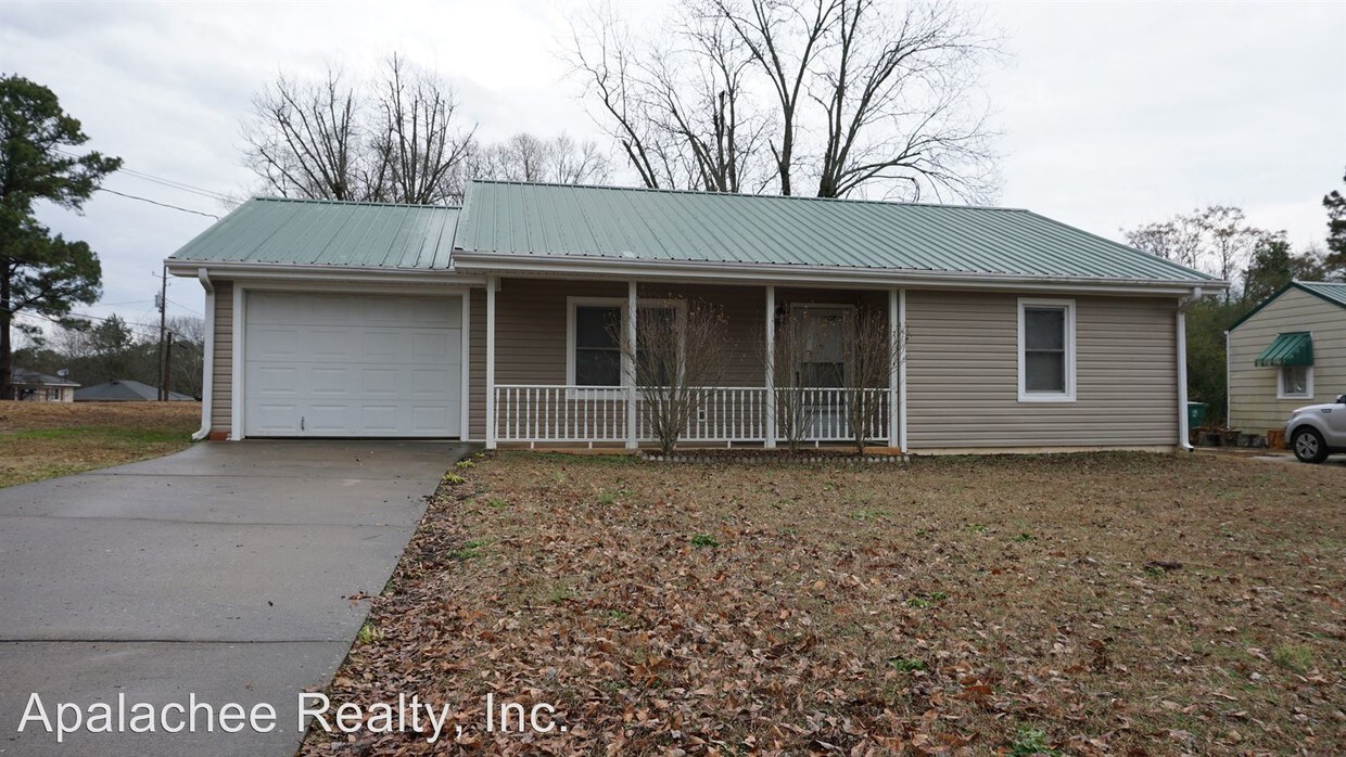 Primary Photo - 2 br, 1 bath House - 133 West New Street