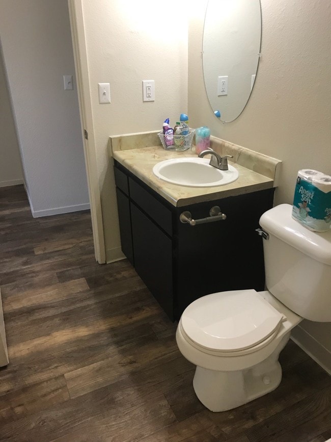 Building Photo - Sandpiper Village