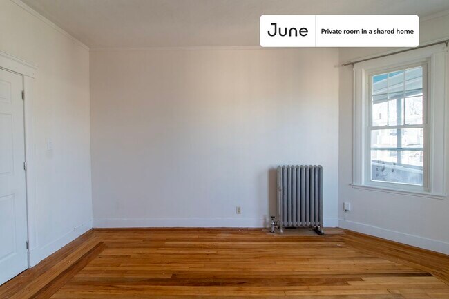 Foto del edificio - Room in Shared 4 bed/1 bath home in Dorchester Center