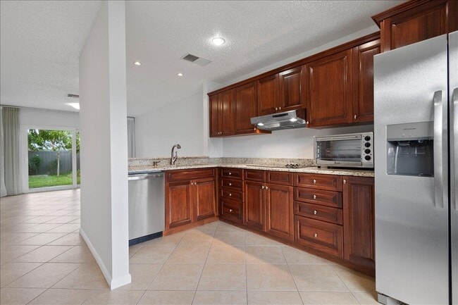 Building Photo - 258 Palmetto Ct