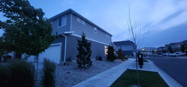 Building Photo - 59 Crater Pool Ln