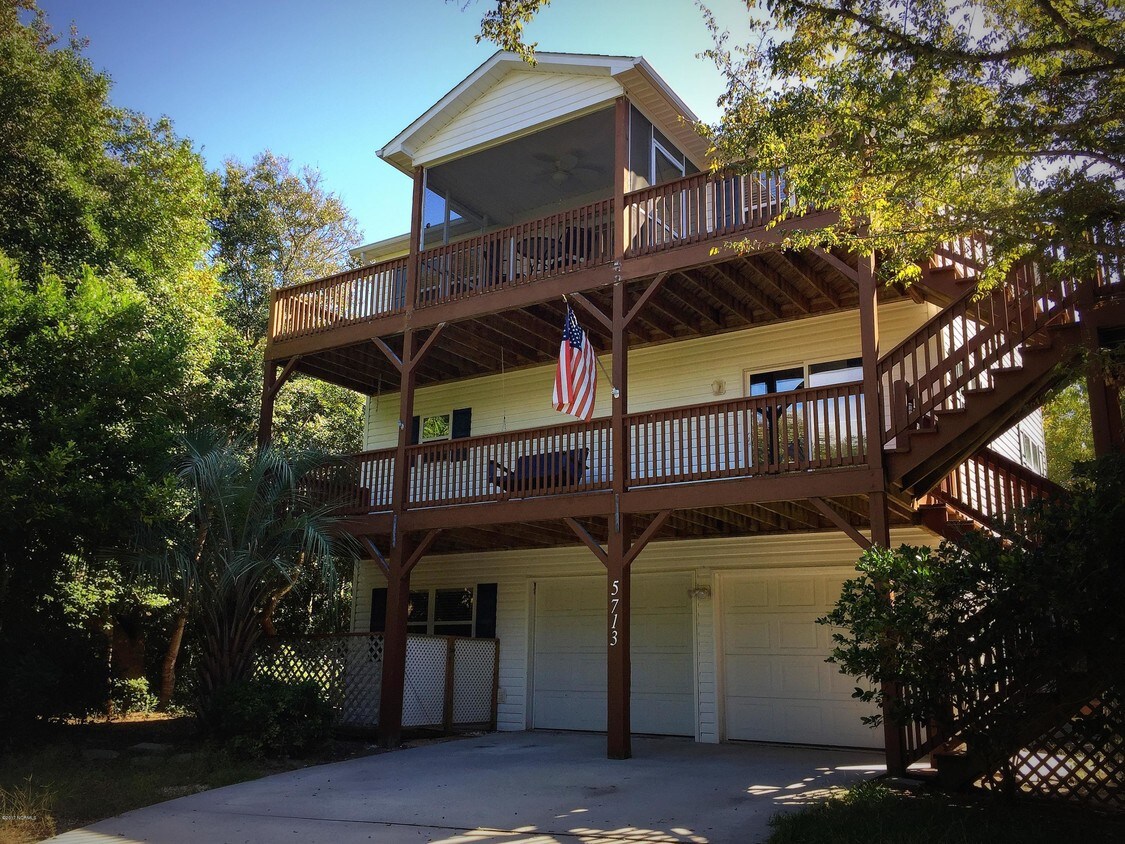 Foto principal - 5713 Landing Ct