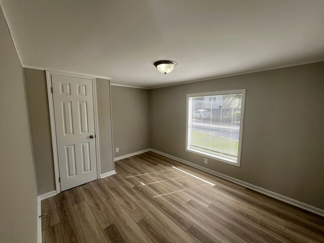 Foto del edificio - Colony Oaks Homes