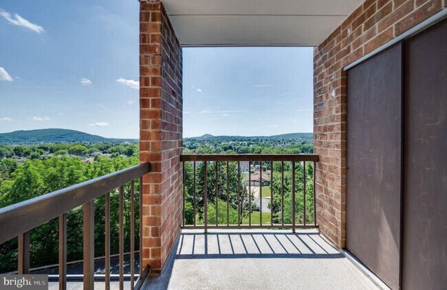 Foto del edificio - 1375 Pershing Blvd