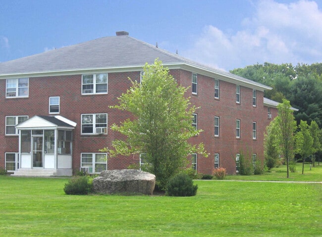 Building Photo - Keewaydin Pines