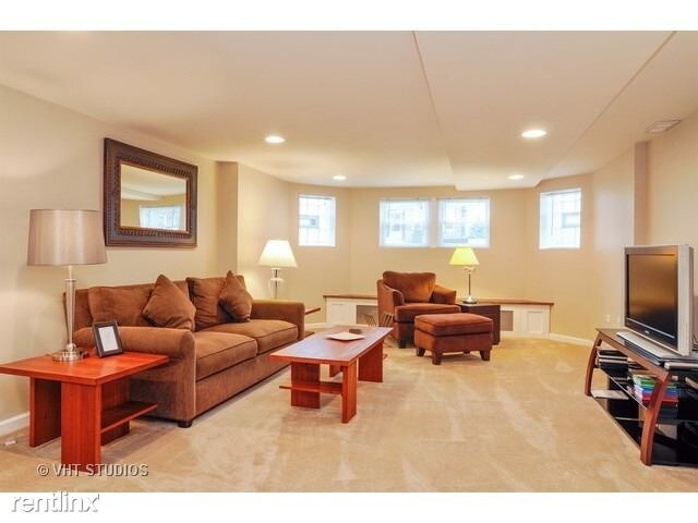 Foto del edificio - 4926 N Karlov Ave