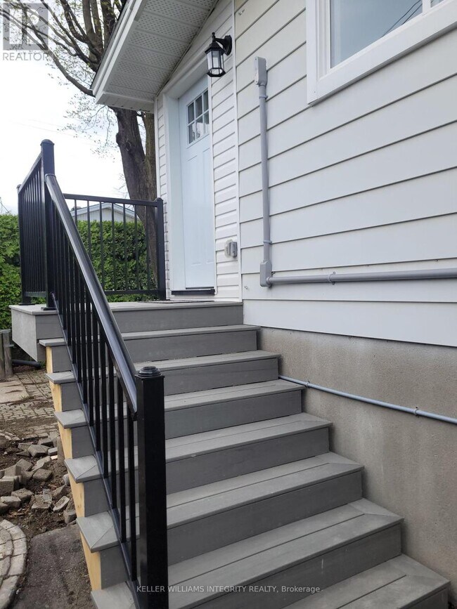 Building Photo - 1056 Harkness Ave