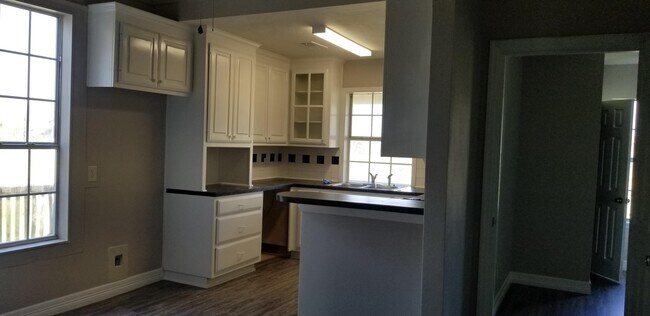 Building Photo - 2947 Northtown Ln
