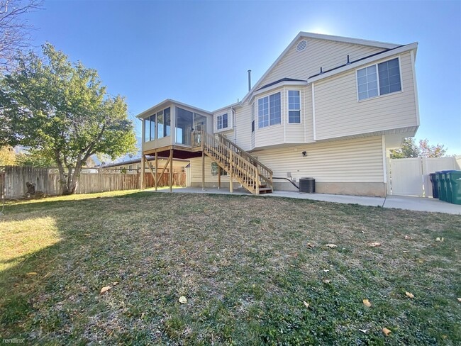 Building Photo - 5 br, 3 bath House - 1357 East 11400 South