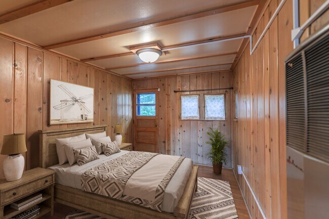Foto del edificio - Adorable 2BR Carriage House Minutes from D...
