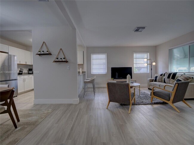 Foto del edificio - 510 NW 43rd St