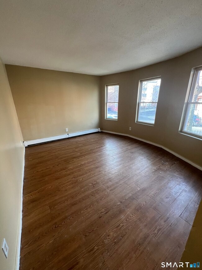 Foto del edificio - 32 Bedford St