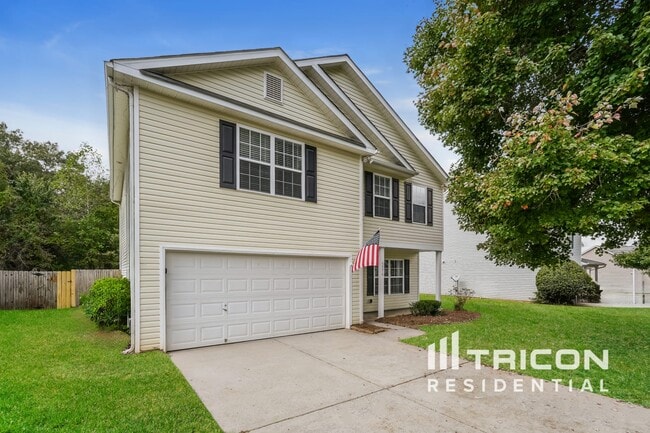 Building Photo - 5576 Fairway Forest Dr