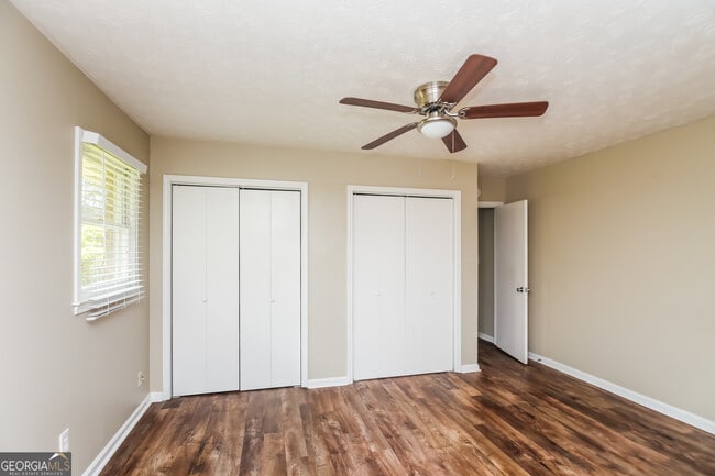 Foto del edificio - 2774 Whisper Ct