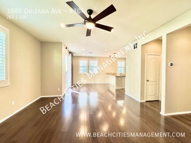 Building Photo - 1885 N Orizaba Ave