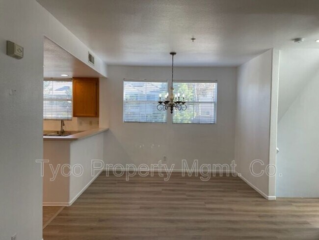 Building Photo - 1350 La Rochelle Ave