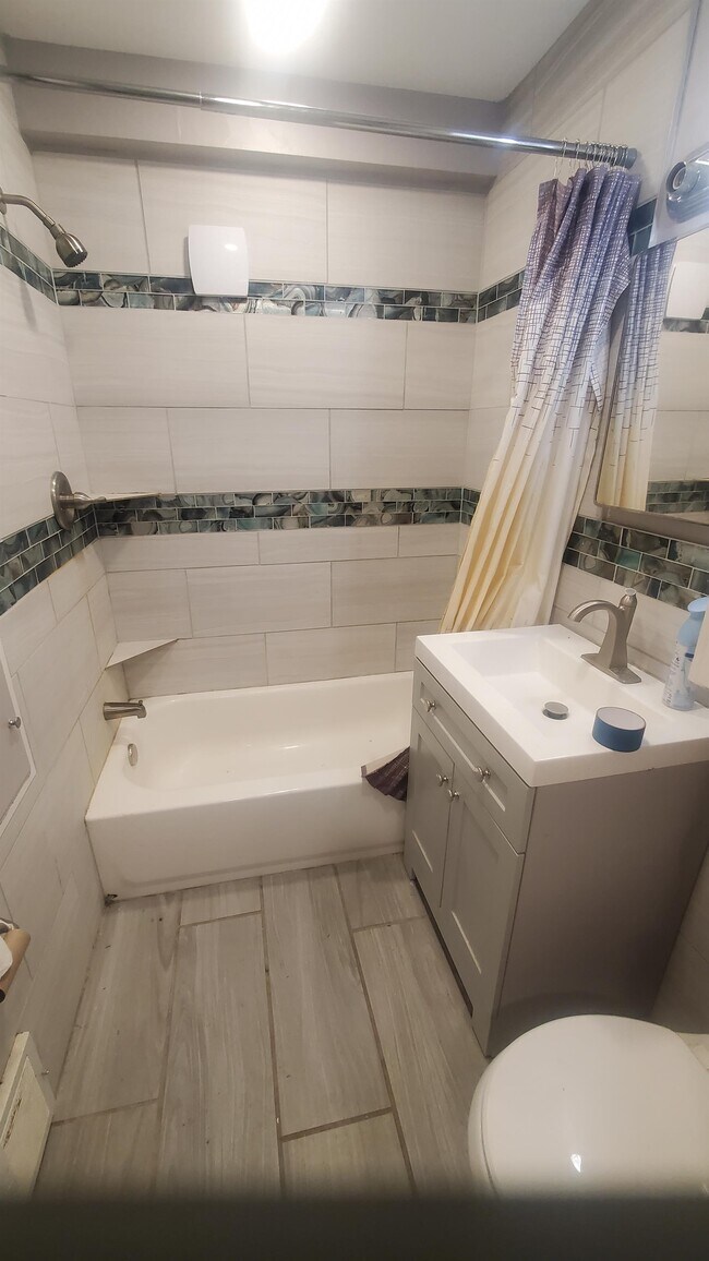 Foto del edificio - 3929 Larchmont St