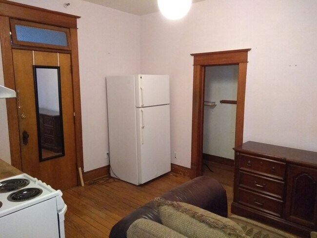Foto del edificio - 222 Linden St