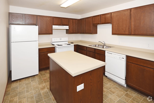 Building Photo - Keeneland Village Apartments