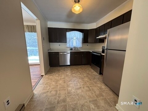 Building Photo - 9 Marywood Rd