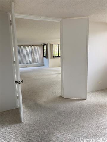 Building Photo - 250 Kawaihae St