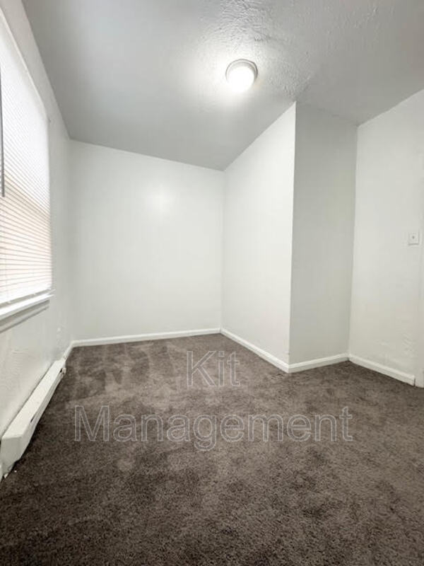 Foto del edificio - 5732 Gay St
