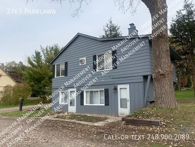 Building Photo - 2763 Parklawn-