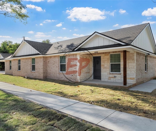 Building Photo - 1600 N 11th St